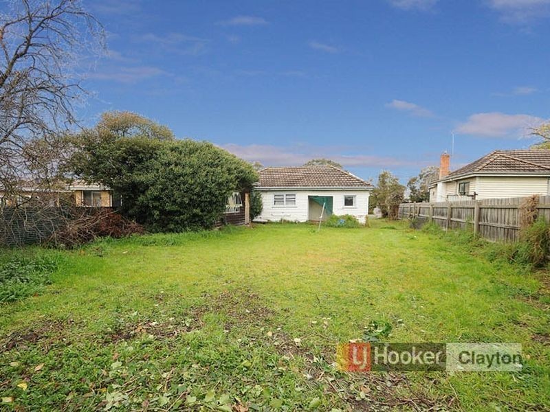 11 Springfield Avenue, Clayton South VIC 3169