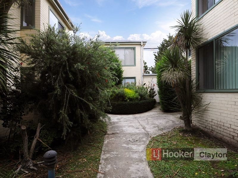 8/6 Bettina Street, Clayton VIC 3168