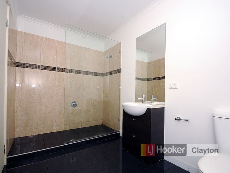27/24-26 Burton Avenue, Clayton VIC 3168
