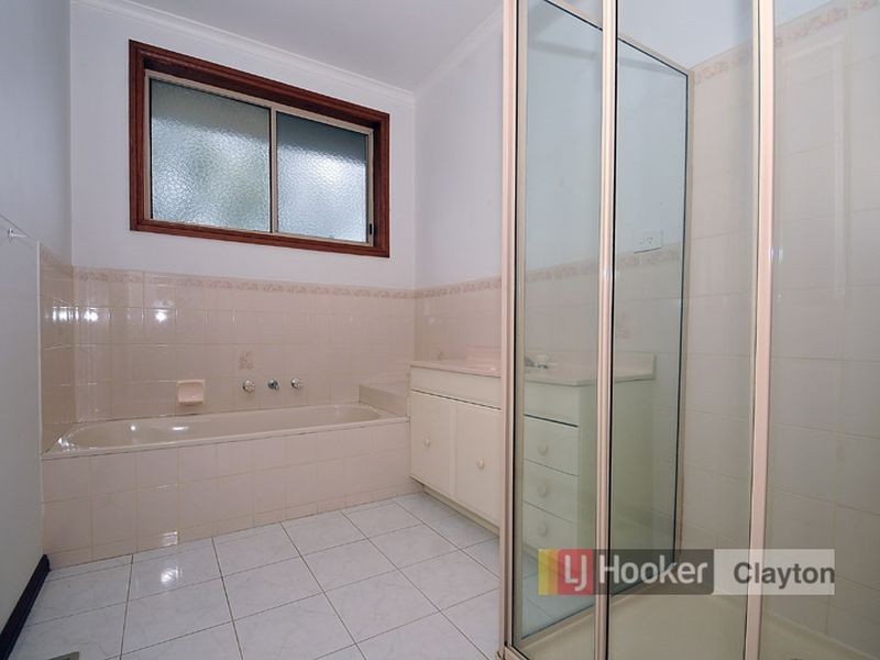 2/18 Arnott Street, Clayton VIC 3168