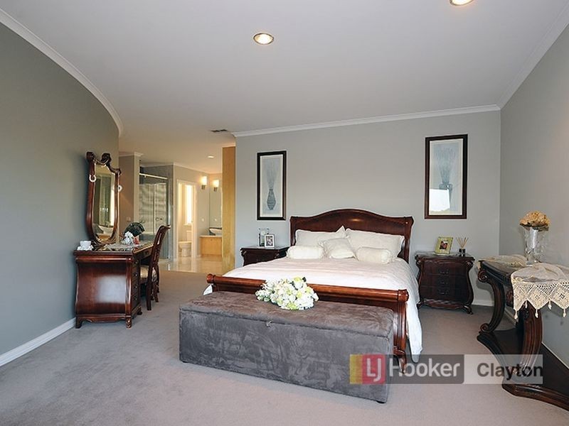 23 Burdekin Boulevard, Waterways VIC 3195