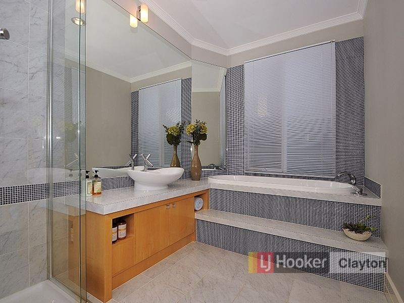 23 Burdekin Boulevard, Waterways VIC 3195