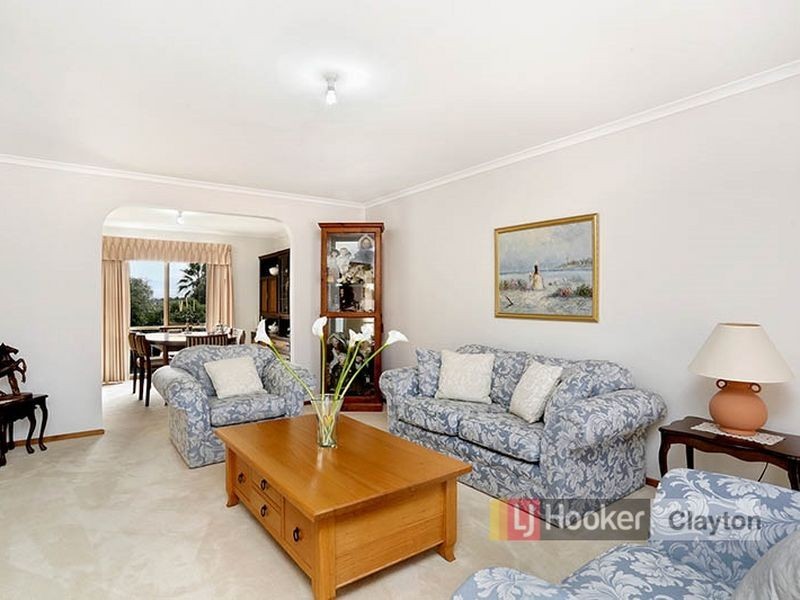 2 Katoomba Drive, Mulgrave VIC 3170