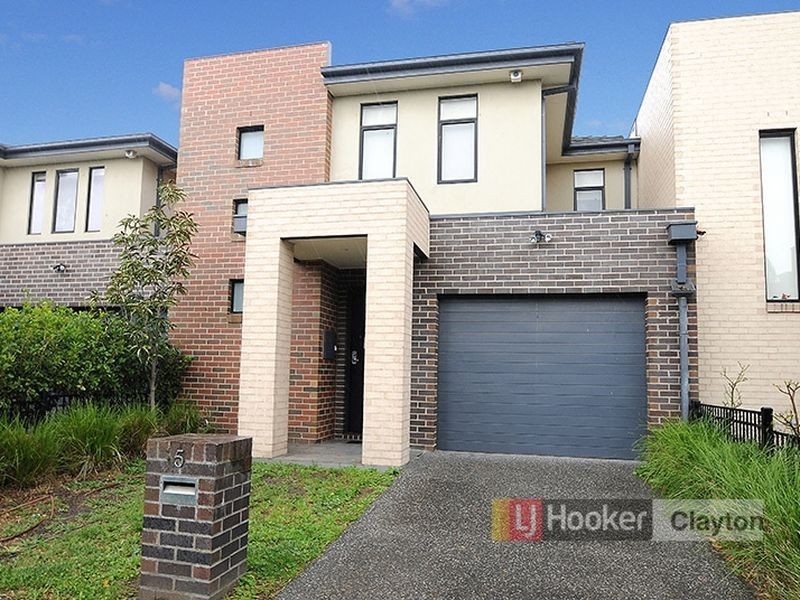 5 Botanic Drive, Clayton South VIC 3169