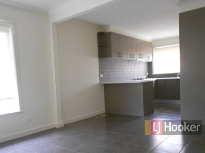 Unit 3/4 Moore Avenue, Clayton South VIC 3169