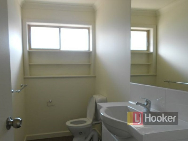 Unit 3/4 Moore Avenue, Clayton South VIC 3169