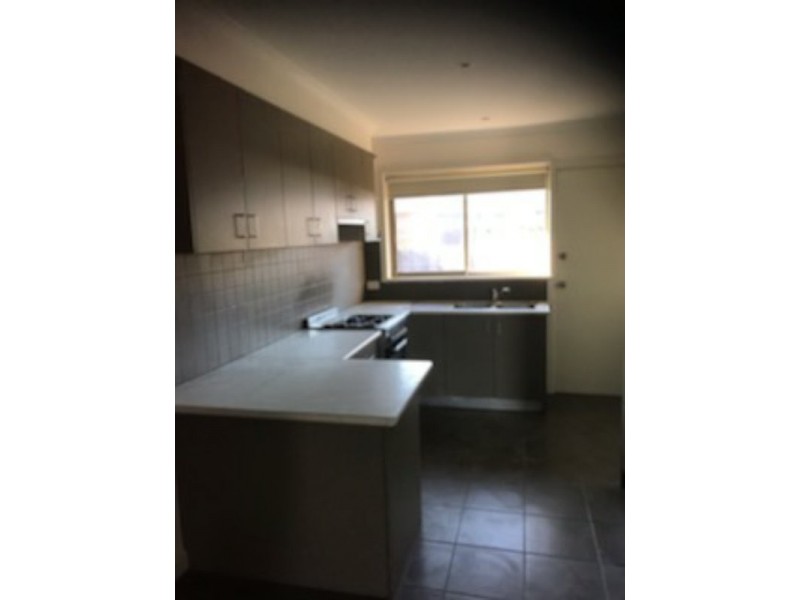 2/4 Moore Avenue, Clayton South VIC 3169