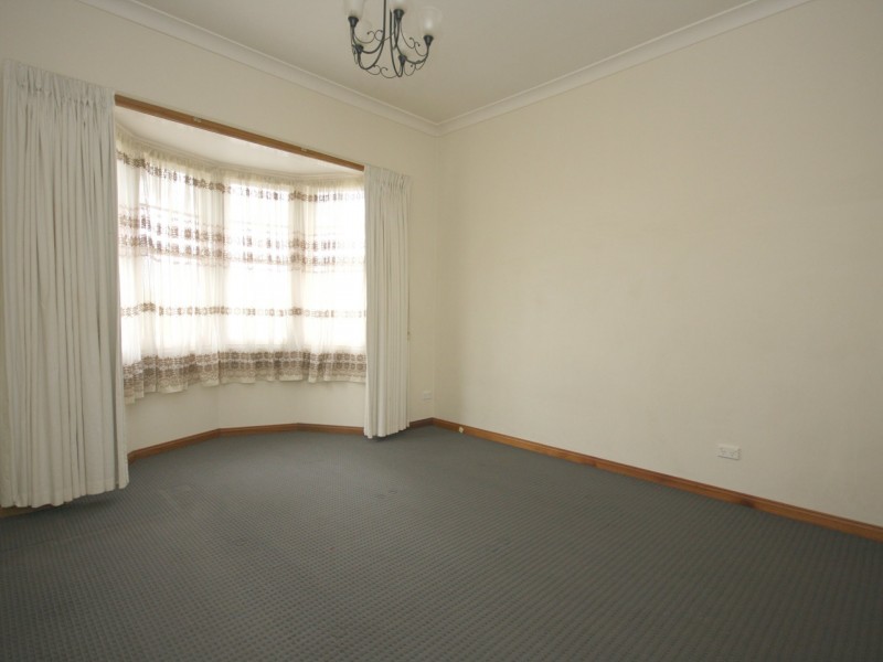 Unit 5/76 Madeleine Road, Clayton VIC 3168