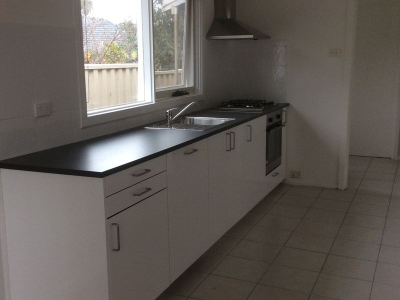 1 Dorothy Court, Clayton South VIC 3169