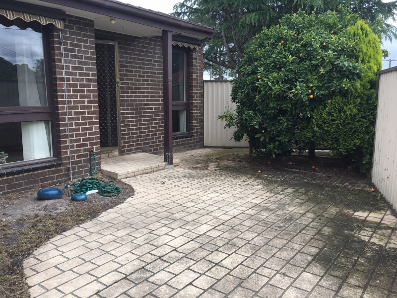 Unit 1/2 Thompson Street, Clayton VIC 3168