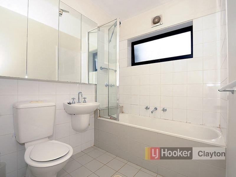 Apartment 22/1 Greenfield Drive, Clayton VIC 3168