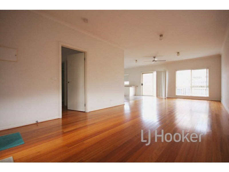 Unit 1/1372 Dandenong Road, Hughesdale VIC 3166