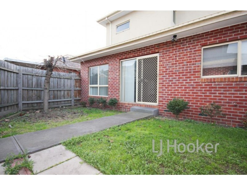 Unit 1/1372 Dandenong Road, Hughesdale VIC 3166