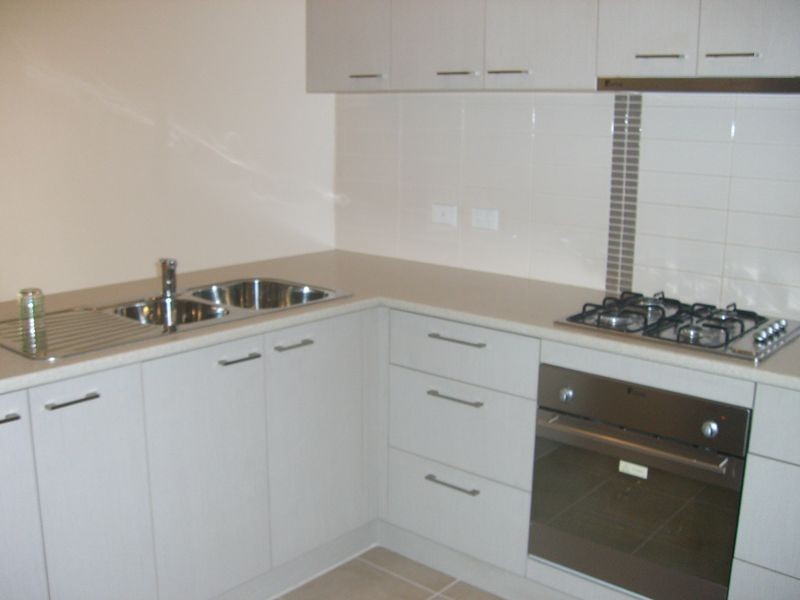 4B Lindsay Street, Clayton VIC 3168