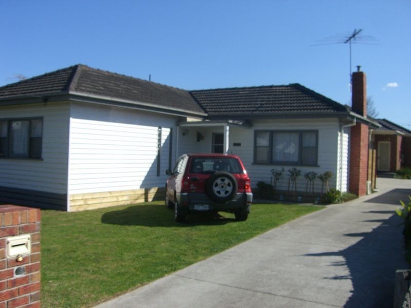 Unit 1/82 Browns Road, Clayton VIC 3168