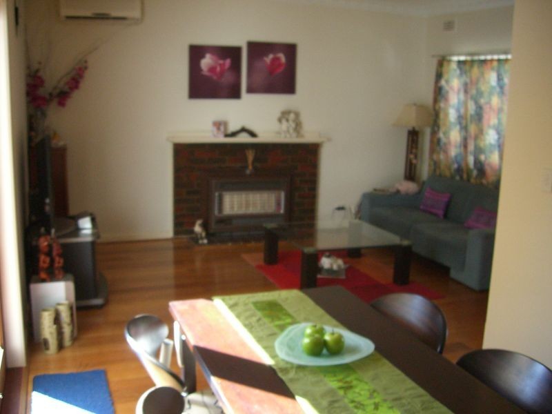 Unit 1/82 Browns Road, Clayton VIC 3168