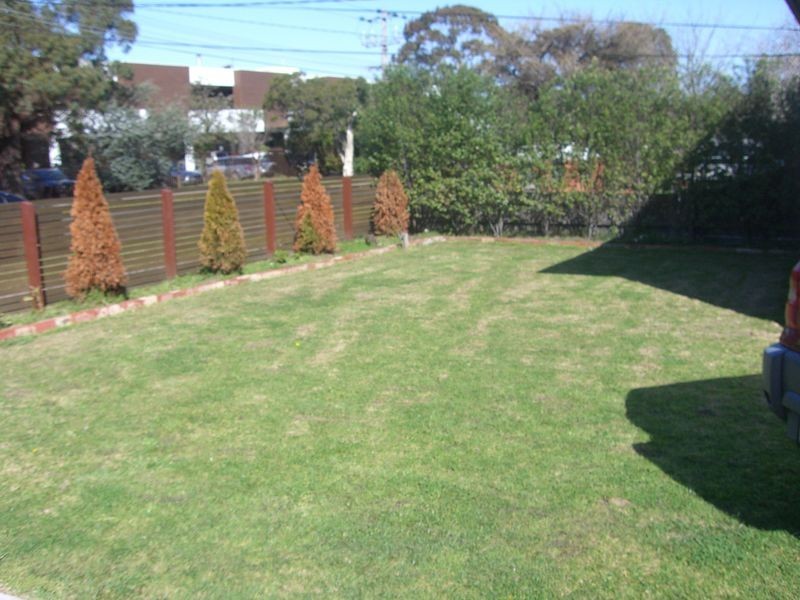 Unit 1/82 Browns Road, Clayton VIC 3168