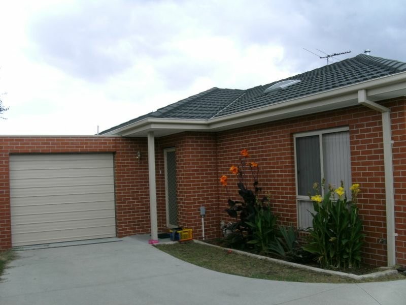Unit 2/43 Madeleine Road, Clayton VIC 3168