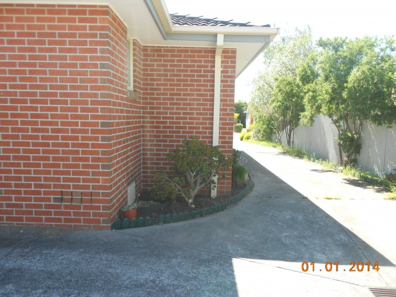 Unit 2/43 Madeleine Road, Clayton VIC 3168