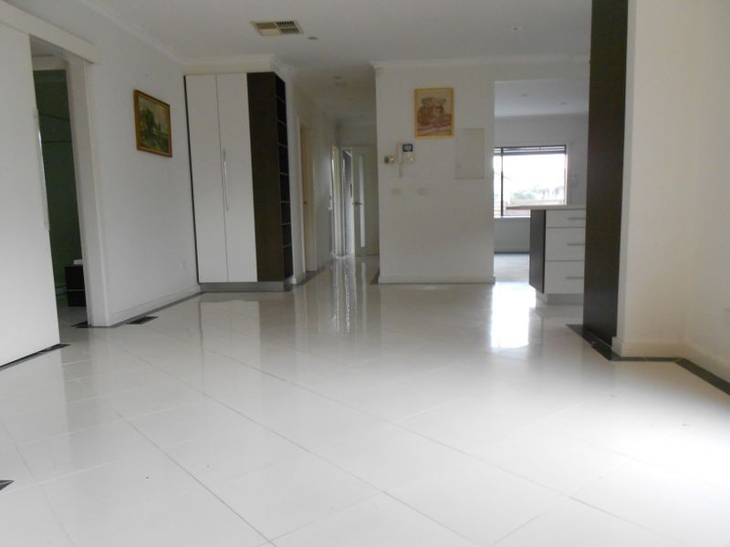 Unit 1/18 Knight Street, Clayton South VIC 3169