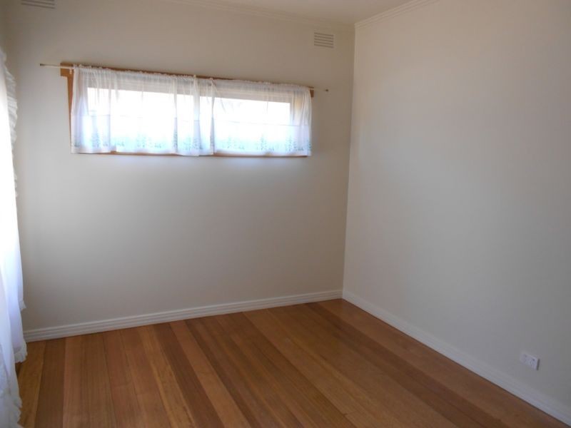 3 Manoon Road, Clayton South VIC 3169