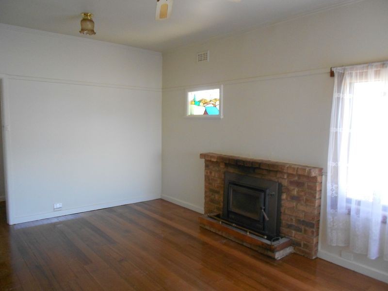 3 Manoon Road, Clayton South VIC 3169