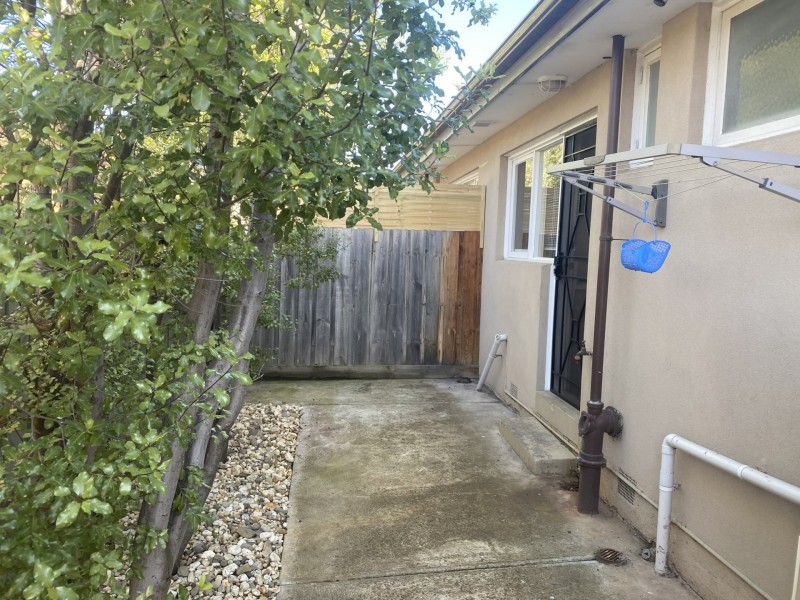 Unit 4/19 Oakes Avenue, Clayton South VIC 3169