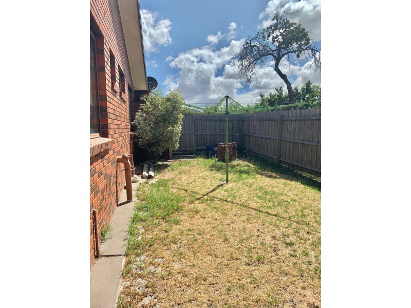 Unit 4/232 Westall Road, Springvale VIC 3171