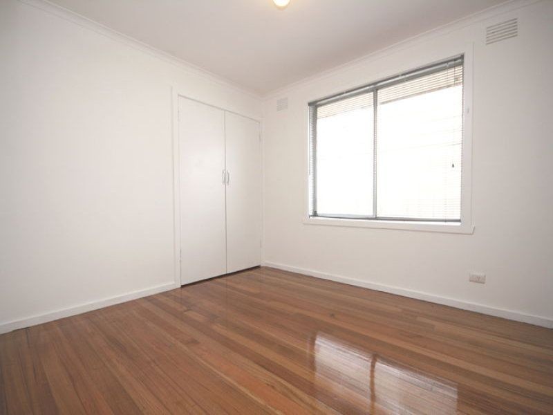 37 Monash Crescent, Clayton South VIC 3169