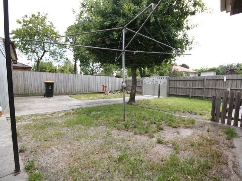 37 Monash Crescent, Clayton South VIC 3169