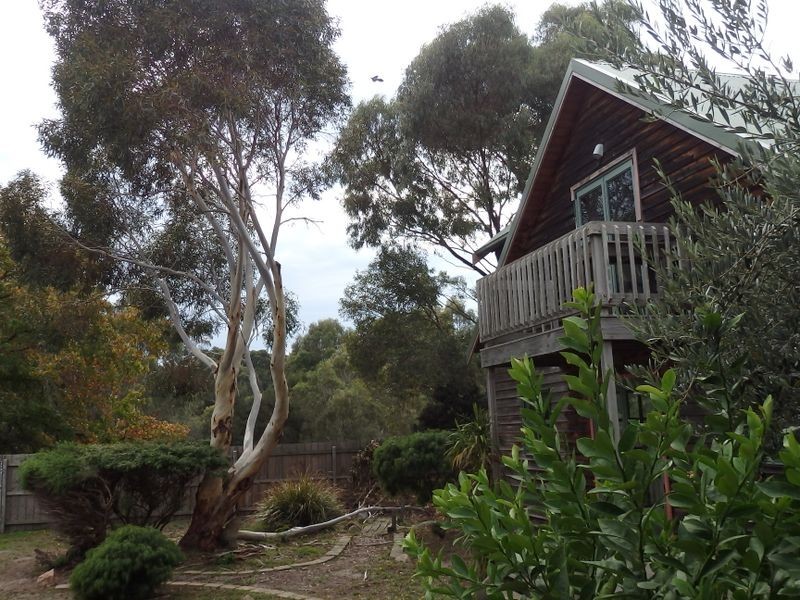 6 Churcher Court, Mount Waverley VIC 3149