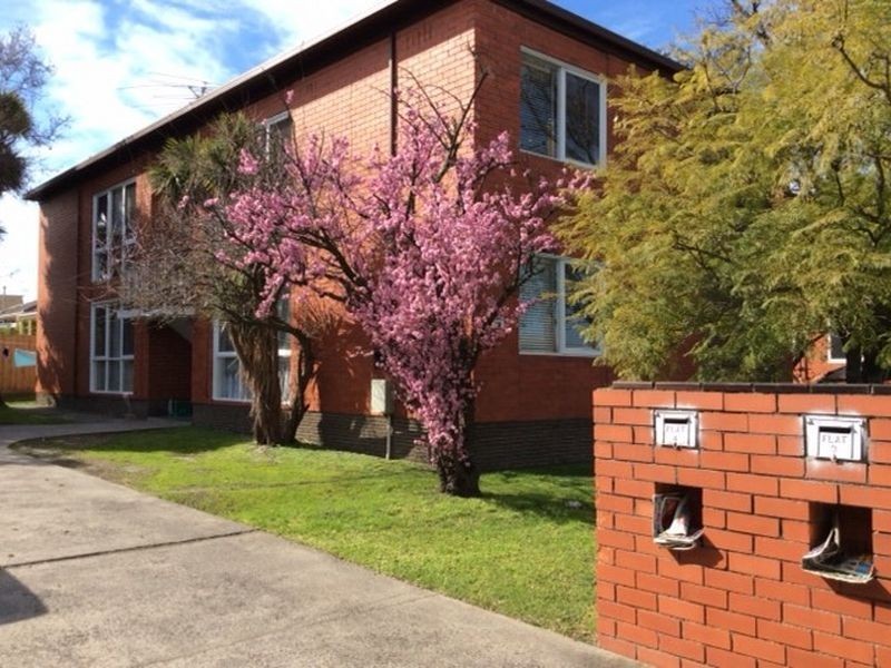 Unit 1/21 Merlyn Avenue, Clayton South VIC 3169