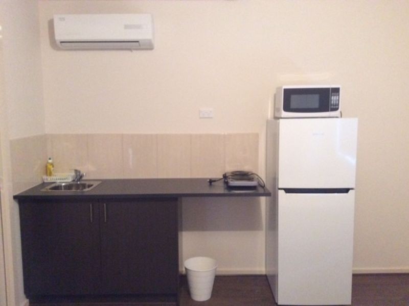 Room  6/3B Tennyson Avenue, Clayton South VIC 3169