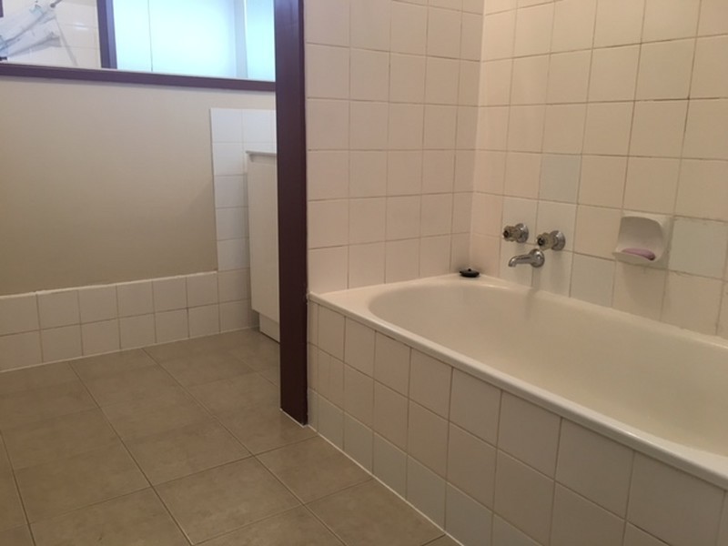 Unit 2/34 Oakes Avenue, Clayton South VIC 3169
