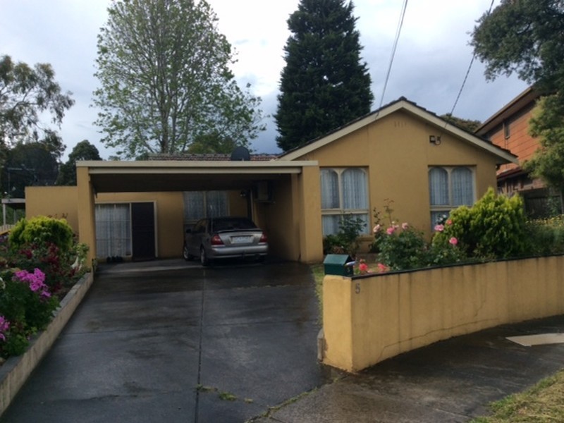 5 Louisa Court, Oakleigh South VIC 3167