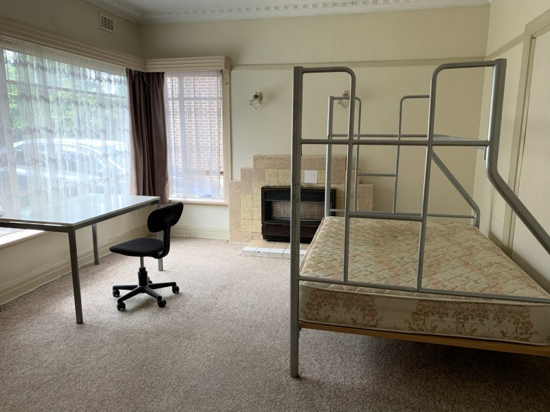 Room 1/1592 Dandenong Road, Huntingdale VIC 3166