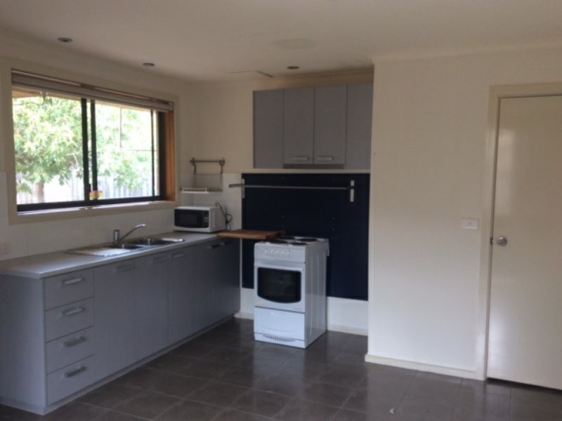 Room 1/15 Jacksons Road, Noble Park North VIC 3174