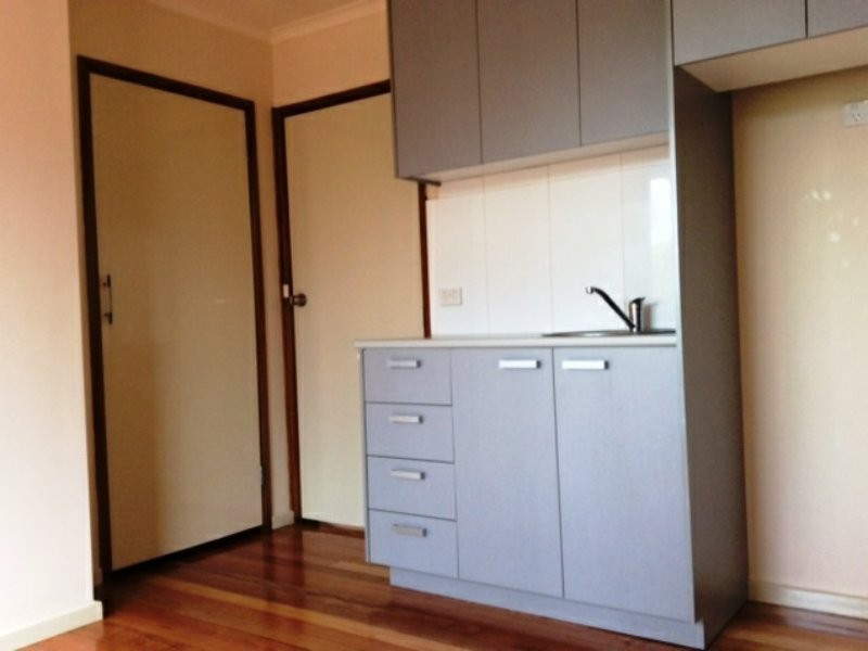 Room 3/15 Jacksons Road, Noble Park North VIC 3174