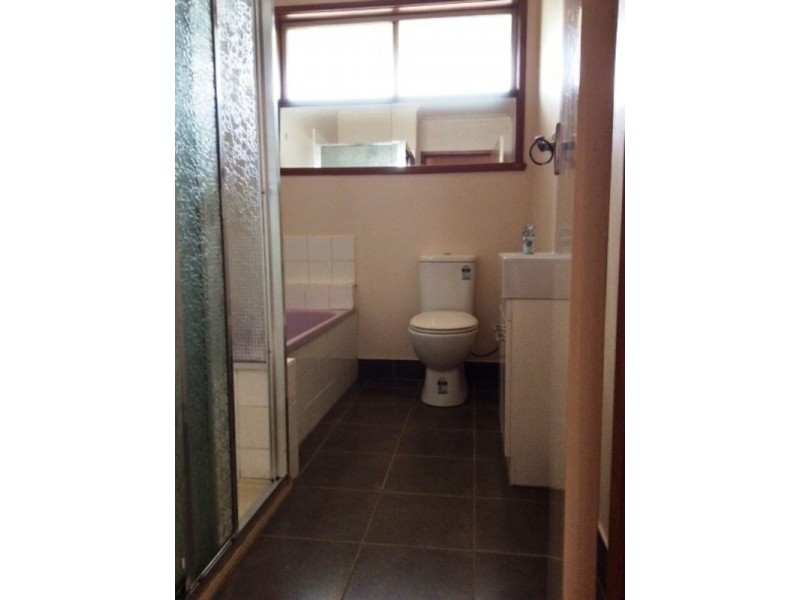 Room 3/15 Jacksons Road, Noble Park North VIC 3174