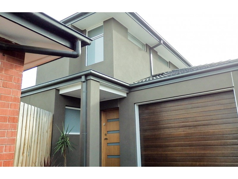 15b Barringun Crescent, Clayton South VIC 3169