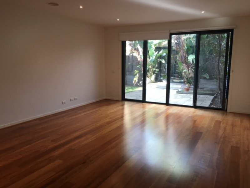 38 Botanic Drive, Clayton South VIC 3169