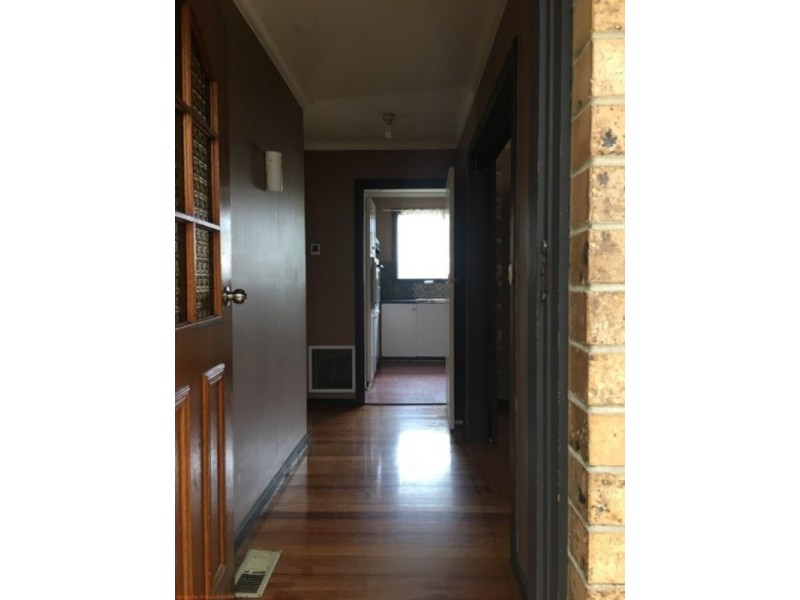 33 Monash Crescent, Clayton South VIC 3169