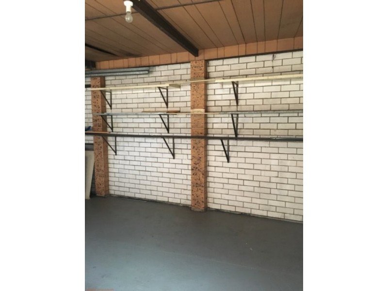 33 Monash Crescent, Clayton South VIC 3169