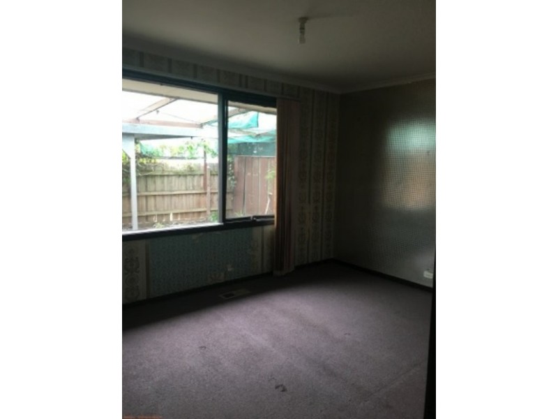 33 Monash Crescent, Clayton South VIC 3169