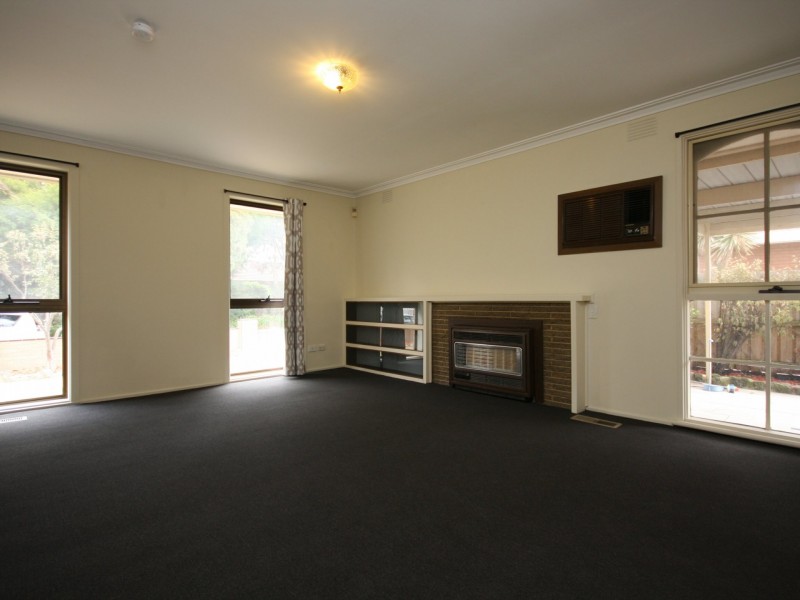 19 Meppel Drive, Clayton South VIC 3169