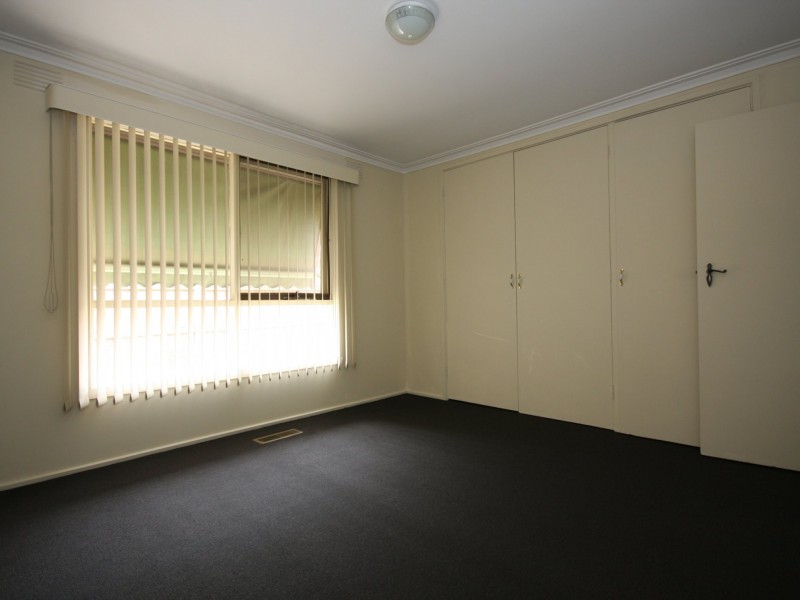 19 Meppel Drive, Clayton South VIC 3169