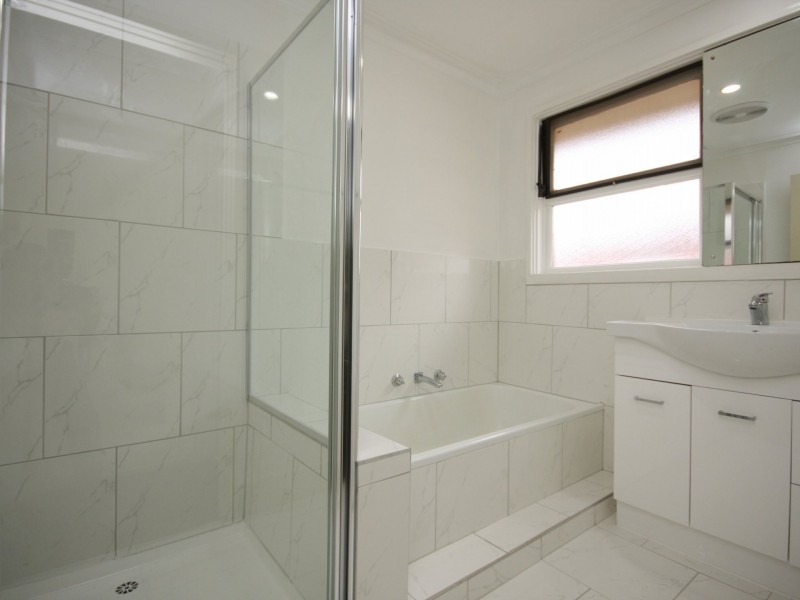 19 Meppel Drive, Clayton South VIC 3169