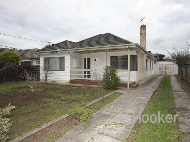 13 Eva Street, Clayton VIC 3168