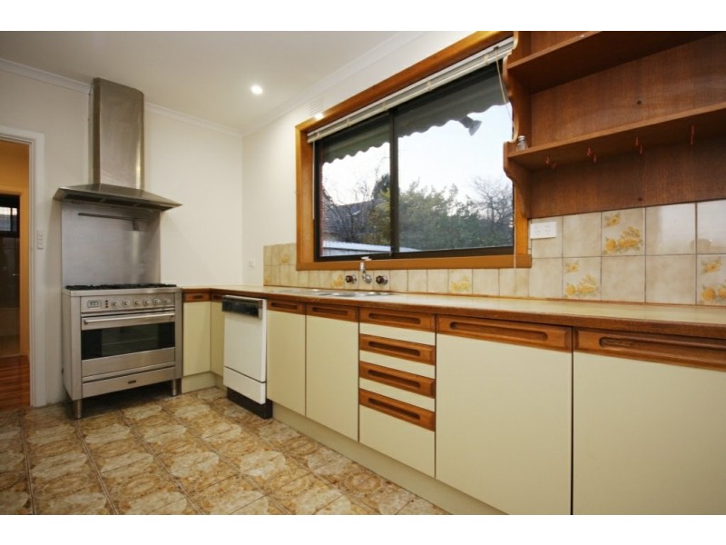 19 Dennis Street, Clayton VIC 3168