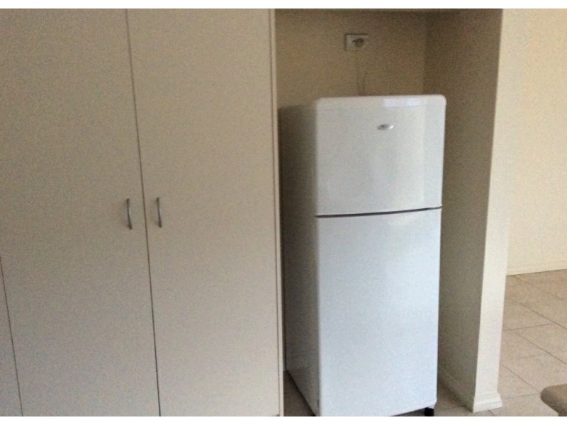 Room 4, Unit 2/18 Glenbrook Avenue, Clayton VIC 3168